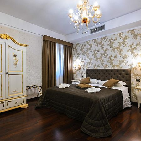 Hotel Mastrodattia Celano Eksteriør billede
