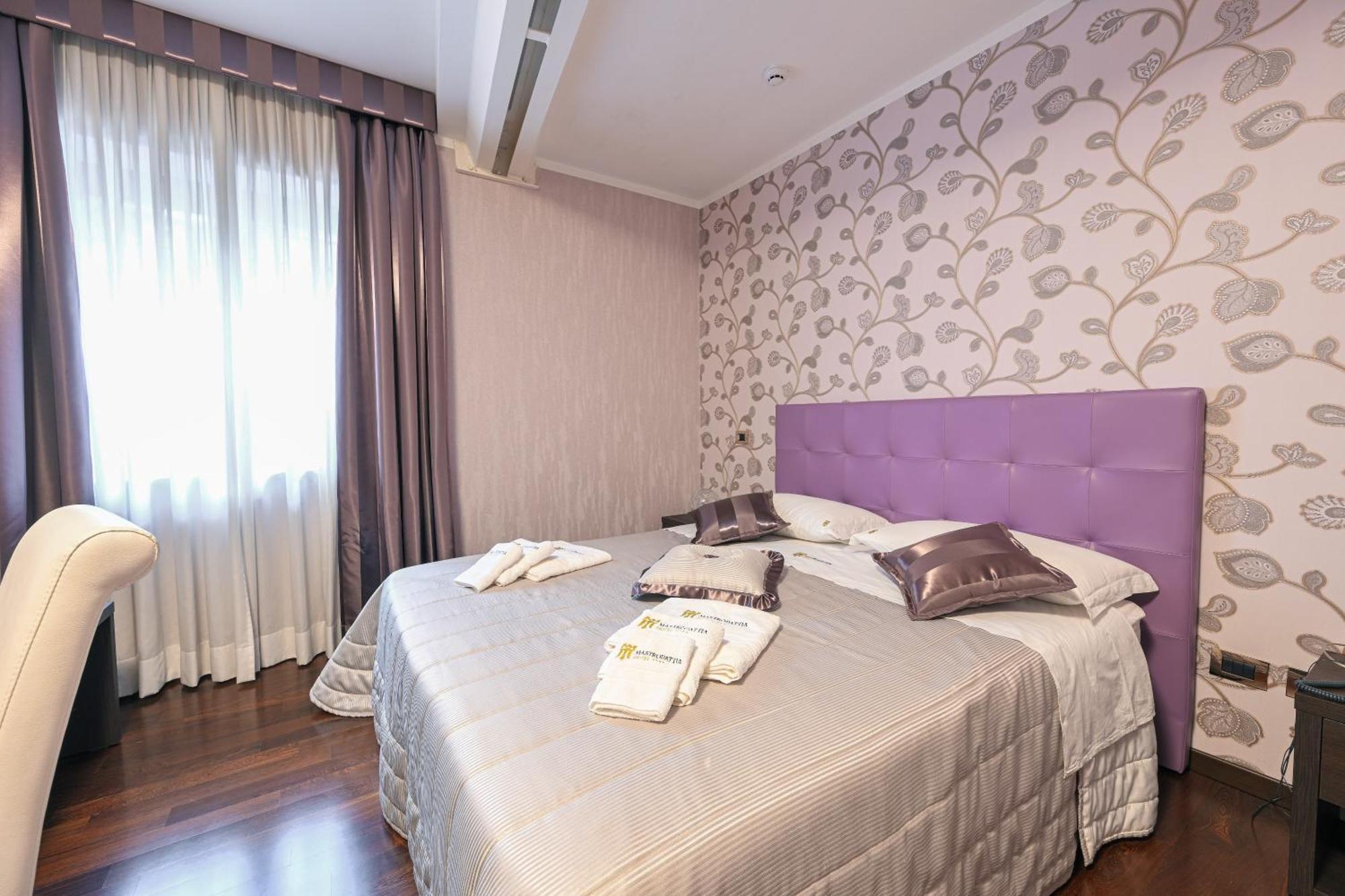 Hotel Mastrodattia Celano Eksteriør billede