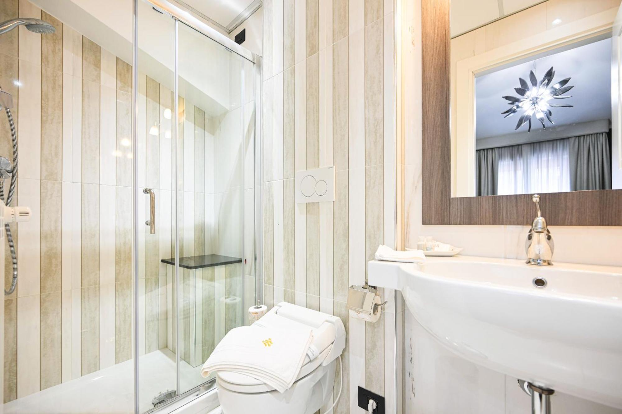 Hotel Mastrodattia Celano Eksteriør billede